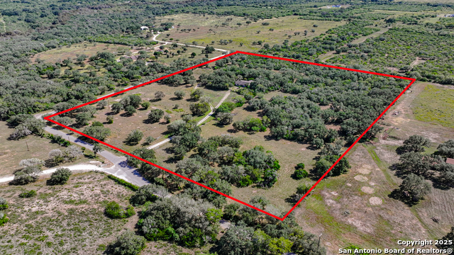 Listing photo id 1 for 2818 Wofford