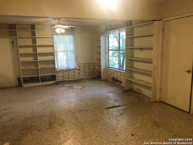 Listing photo id 7 for 2818 Wofford