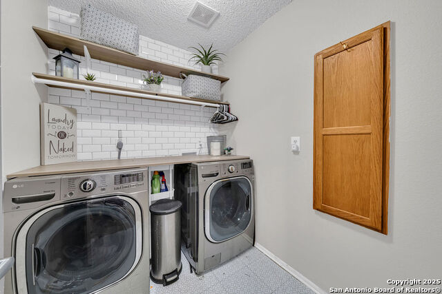 Image 19 of 27 For 4566 Sherwood Way