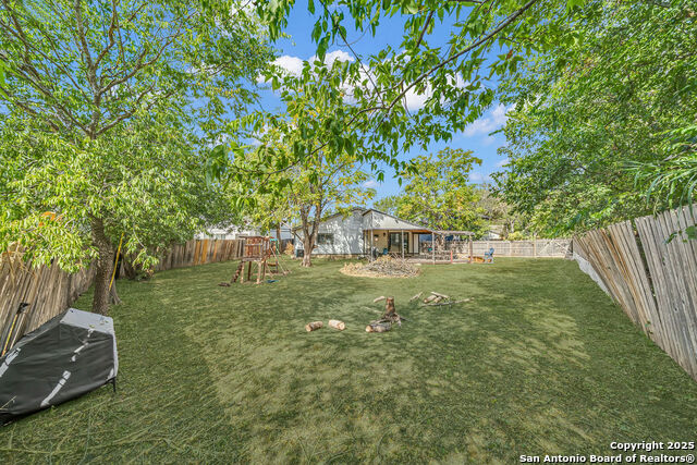 Image 21 of 27 For 4566 Sherwood Way