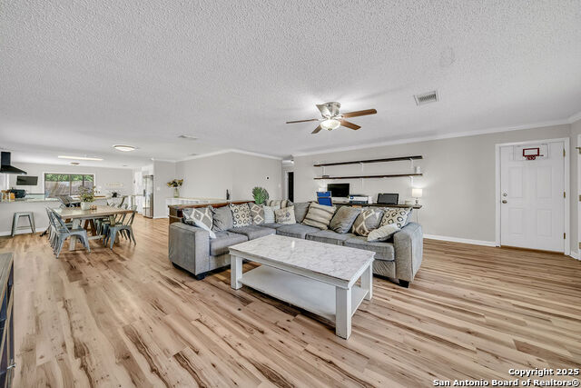 Image 4 of 27 For 4566 Sherwood Way