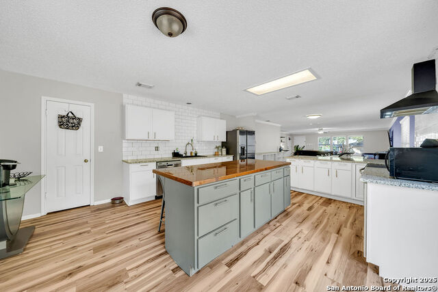 Image 9 of 27 For 4566 Sherwood Way