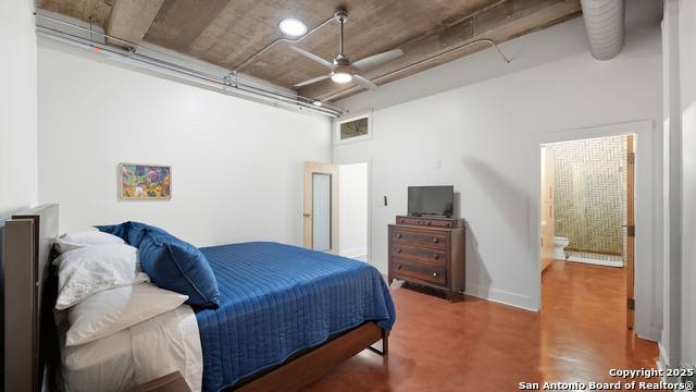 Image 13 of 50 For 222 Losoya St. 201