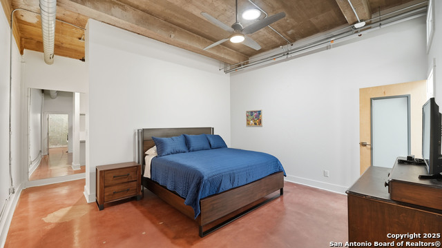 Image 14 of 50 For 222 Losoya St. 201