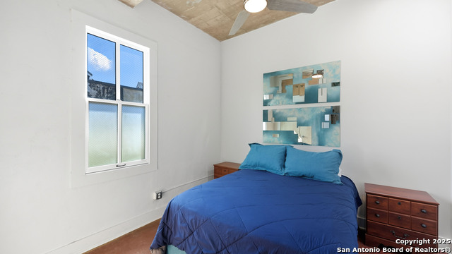 Image 45 of 50 For 222 Losoya St. 201