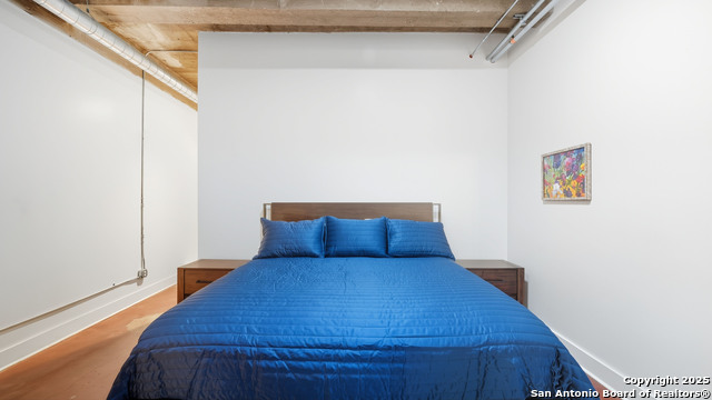 Image 6 of 50 For 222 Losoya St. 201