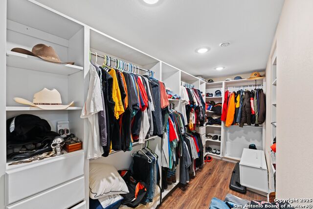 Image 17 of 38 For 1220 Inspiring View