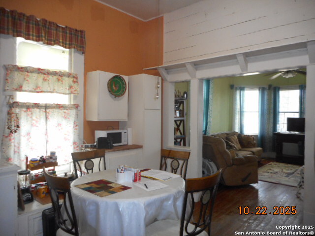 Image 8 of 14 For 1212 Magnolia