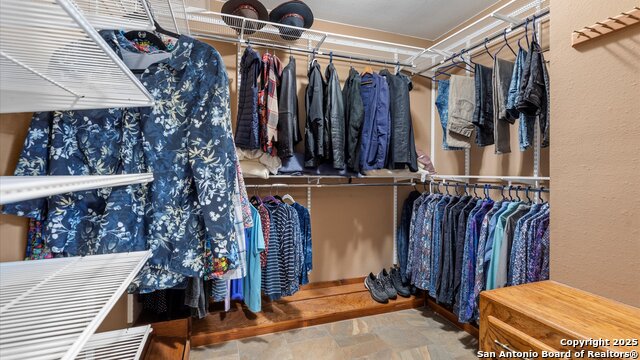 Listing photo id 26 for 9521 Sumac  