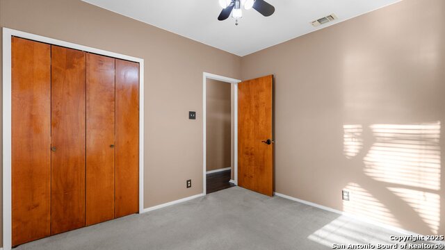 Listing photo id 34 for 9521 Sumac  