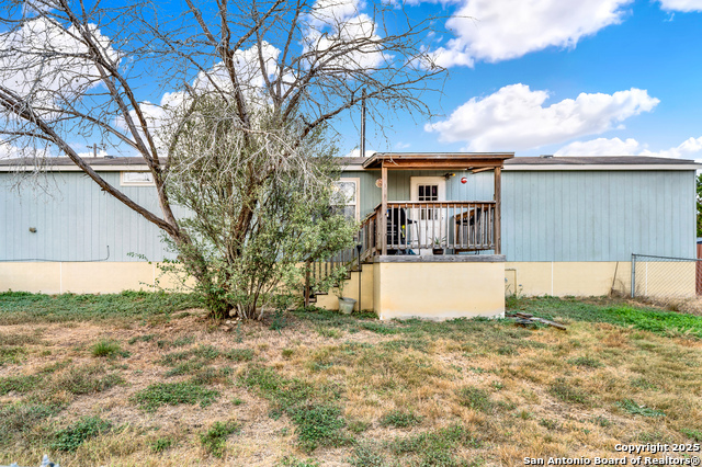 Image 19 of 19 For 572 River Bluff