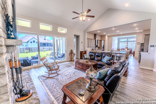 Image 7 of 28 For 3242 Harvest Crest