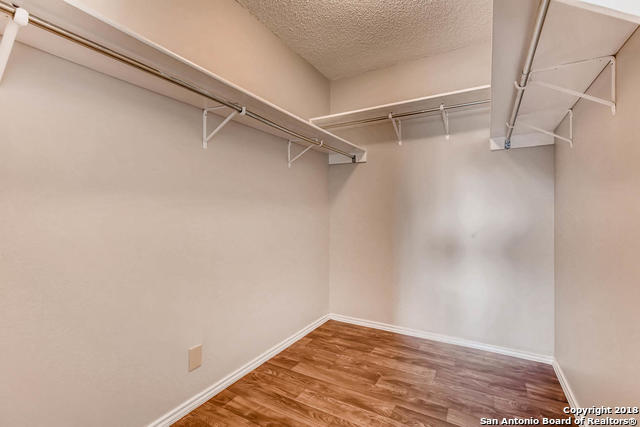 Listing photo id 14 for 6143 Lyndell Spring