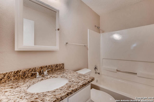 Listing photo id 19 for 6143 Lyndell Spring