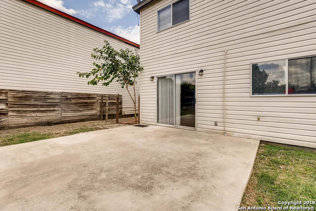 Listing photo id 20 for 6143 Lyndell Spring