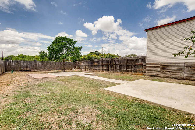 Listing photo id 21 for 6143 Lyndell Spring