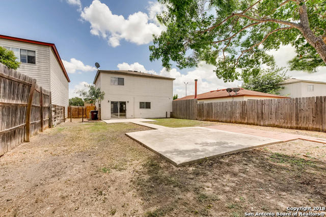 Listing photo id 23 for 6143 Lyndell Spring