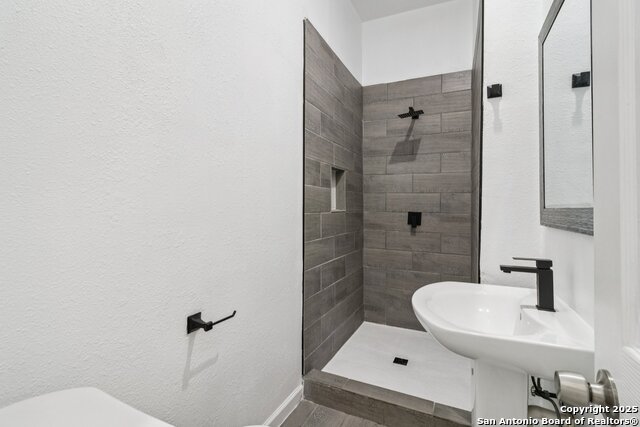 Image 26 of 58 For 622 Denver