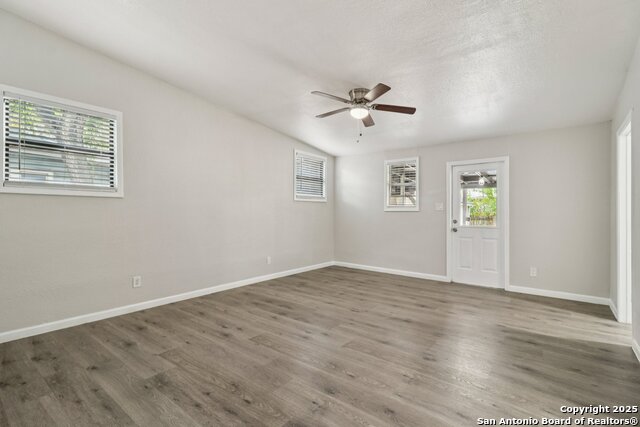 Image 31 of 58 For 622 Denver