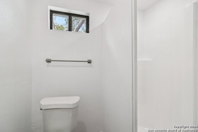 Image 40 of 58 For 622 Denver