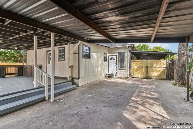 Image 46 of 58 For 622 Denver