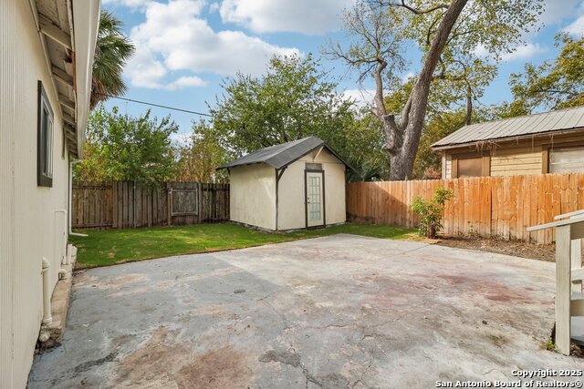 Image 47 of 58 For 622 Denver