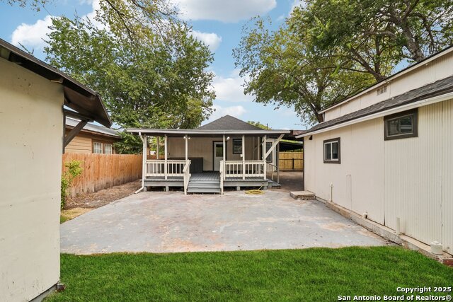 Image 57 of 58 For 622 Denver