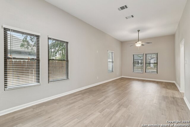 Image 9 of 58 For 622 Denver