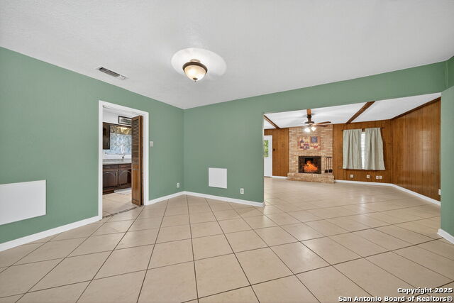 Listing photo id 9 for 414 Balboa  