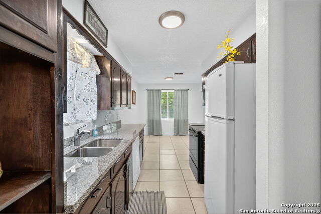 Listing photo id 13 for 414 Balboa  