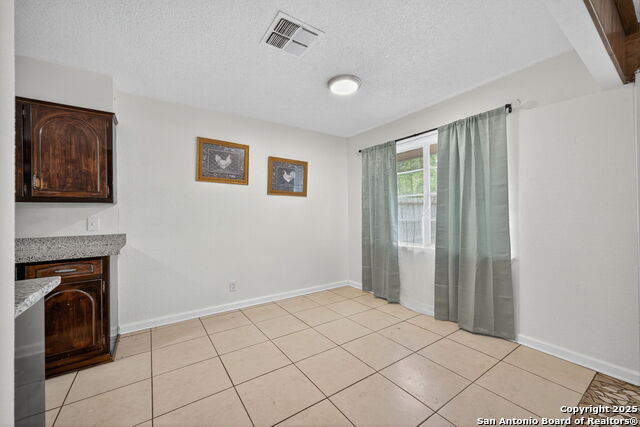 Listing photo id 15 for 414 Balboa  