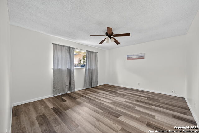 Listing photo id 16 for 414 Balboa  