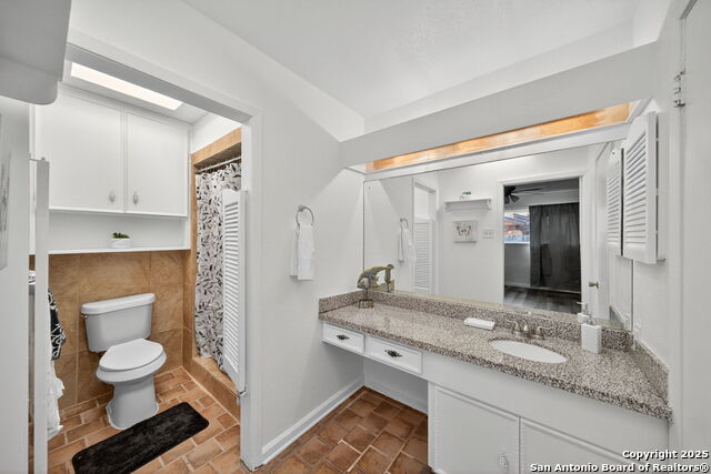 Listing photo id 18 for 414 Balboa  