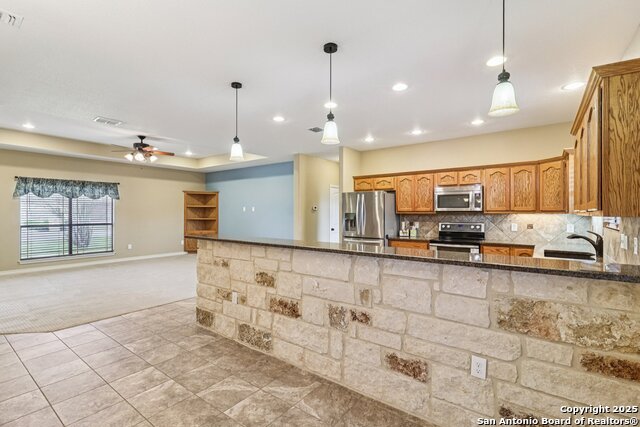 Image 18 of 50 For 100 Fairway