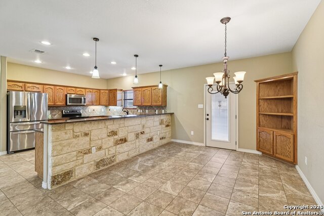 Image 21 of 50 For 100 Fairway