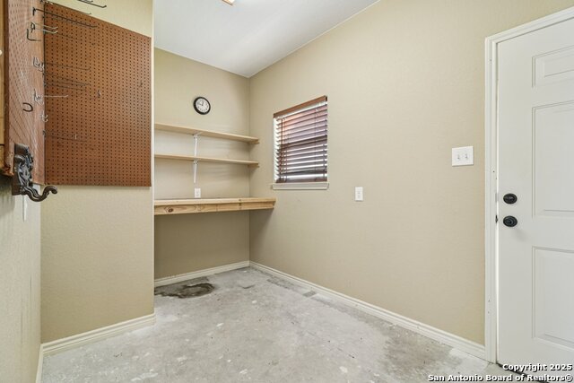 Image 30 of 50 For 100 Fairway