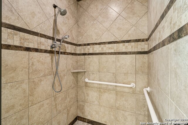 Image 38 of 50 For 100 Fairway