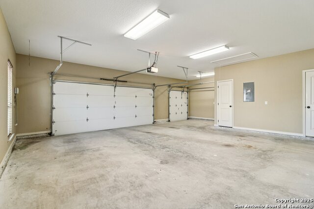 Image 40 of 50 For 100 Fairway