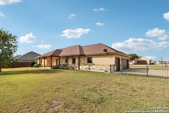 Image 44 of 50 For 100 Fairway