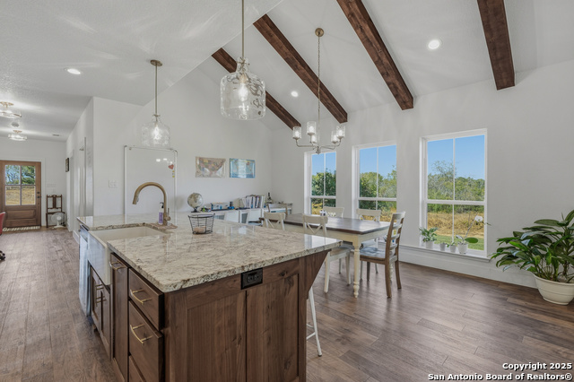 Listing photo id 8 for 1459 County Road 120