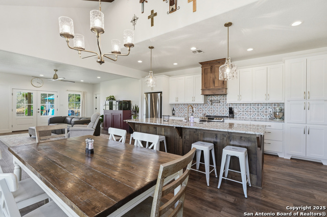 Listing photo id 11 for 1459 County Road 120