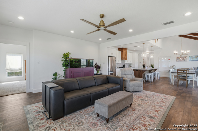 Listing photo id 18 for 1459 County Road 120