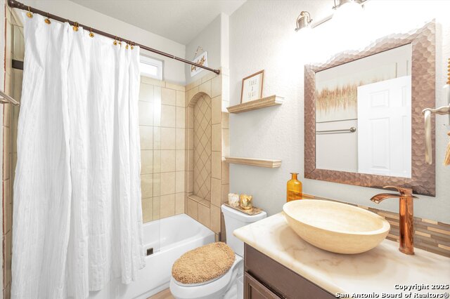 Image 21 of 29 For 7235 Lunar Eclipse