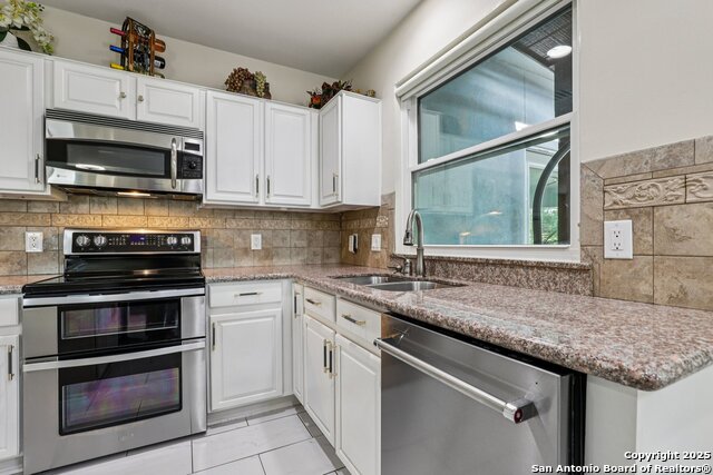 Listing photo id 15 for 24706 Twin Arrows