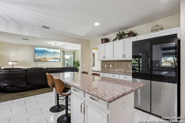 Listing photo id 16 for 24706 Twin Arrows