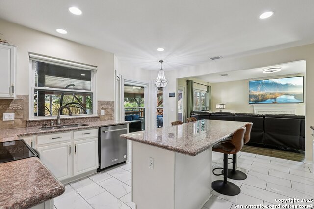 Listing photo id 17 for 24706 Twin Arrows