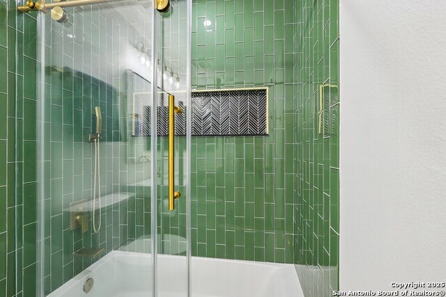 Listing photo id 28 for 24706 Twin Arrows