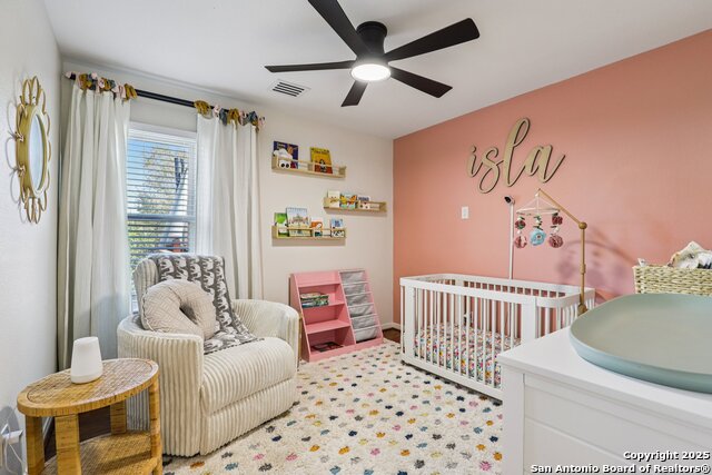 Listing photo id 31 for 24706 Twin Arrows