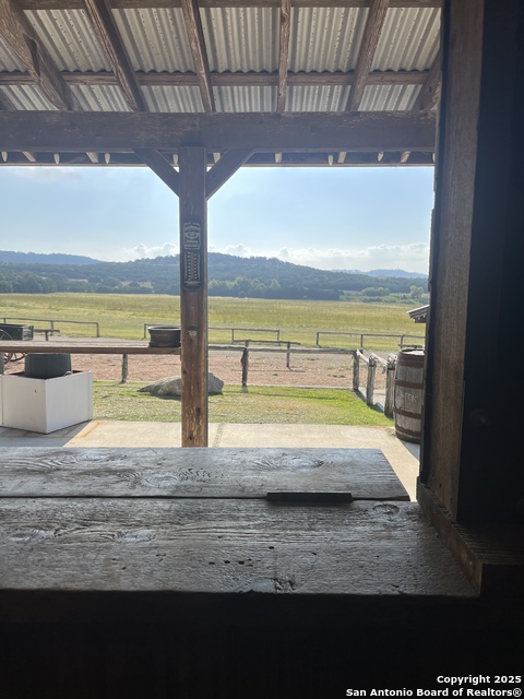 Image 4 of 49 For 4664 Rocky  