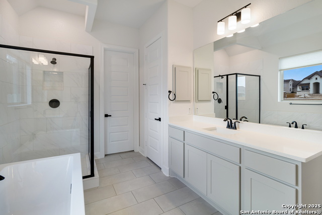 Image 16 of 26 For 1714 Dunvegan